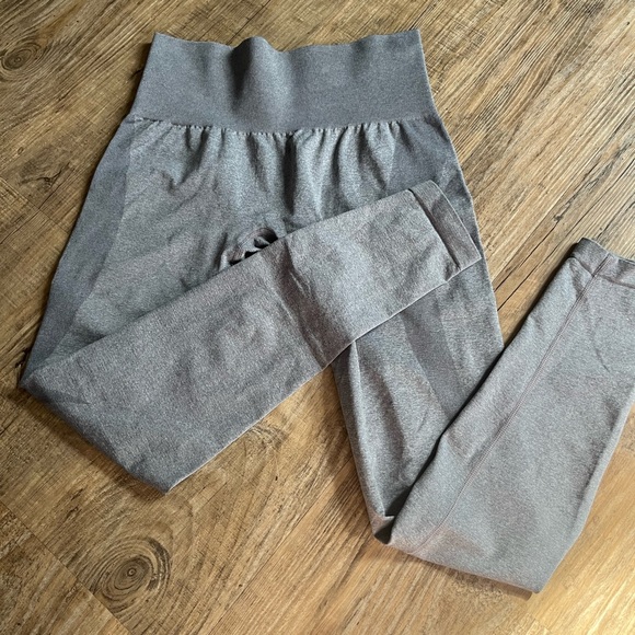 NVGTN Pants - NVGTN Women's Gray Leggings